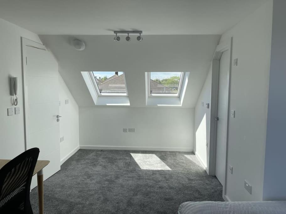 Paradigm House, Modern 2-Bedroom Duplex Apartment 2, Free Parking, Oxford Dış mekan fotoğraf